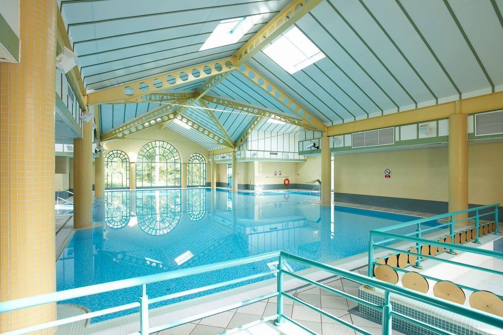 Готель Peebles Hydro Екстер'єр фото